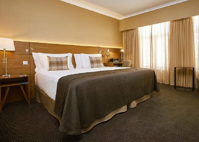 Отель Portobay Marques Лиссабон