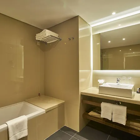 马尔克斯波尔图湾度假酒店 4*