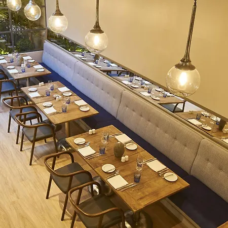 포트로베이 마르케스 호텔 4*